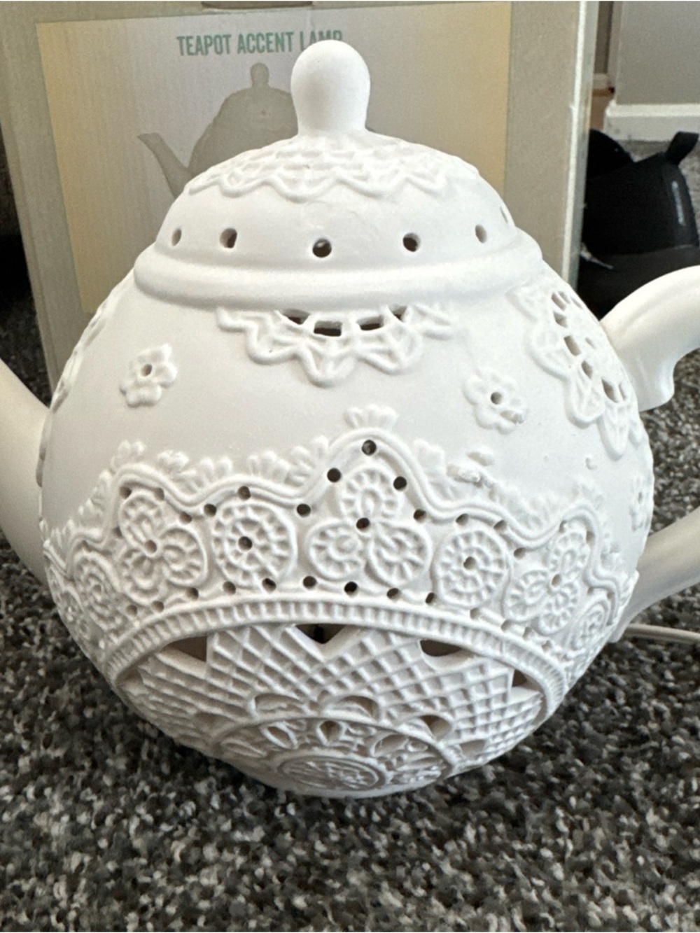 Cracker Barrel Plug in Teapot Accent Lamp - New